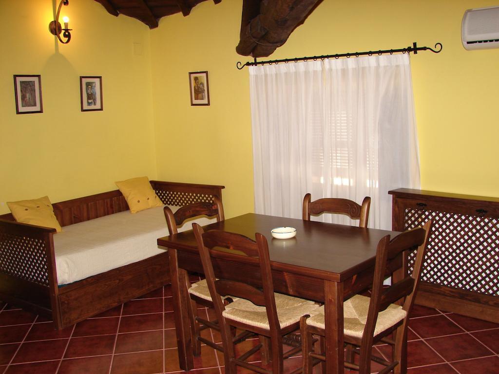 La Boticaria Casa Rural Apartamento Descargamaría Room photo